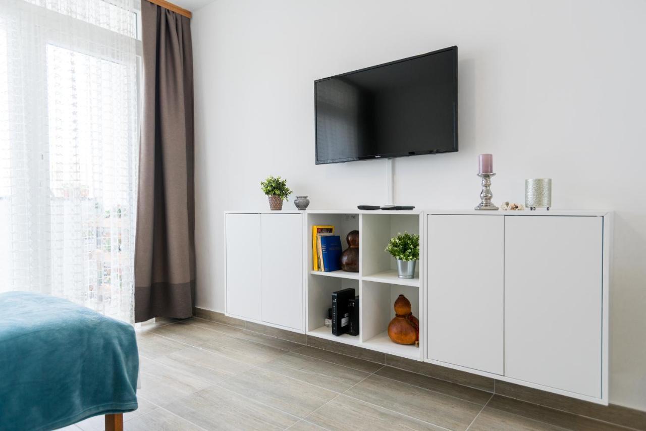 Studio Apartment Romana Split Bagian luar foto